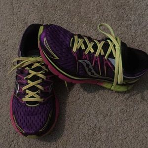Saucony ISO Series Athletic shoes